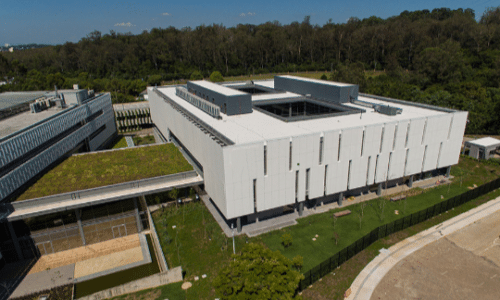 Sede da empresa com vista aérea para o Telhado Verde