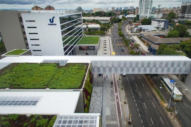 fachada da unisinos porto alegre mostrando a arquitetura paramétrica